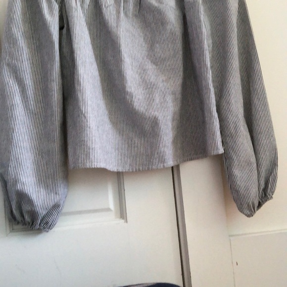 Brandy Melville striped off the shoulder top - Picture 3 of 4